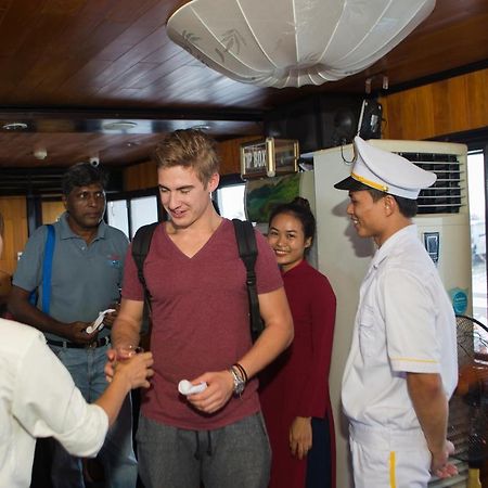 Syrena Cruises Hotel Ha Long Bagian luar foto