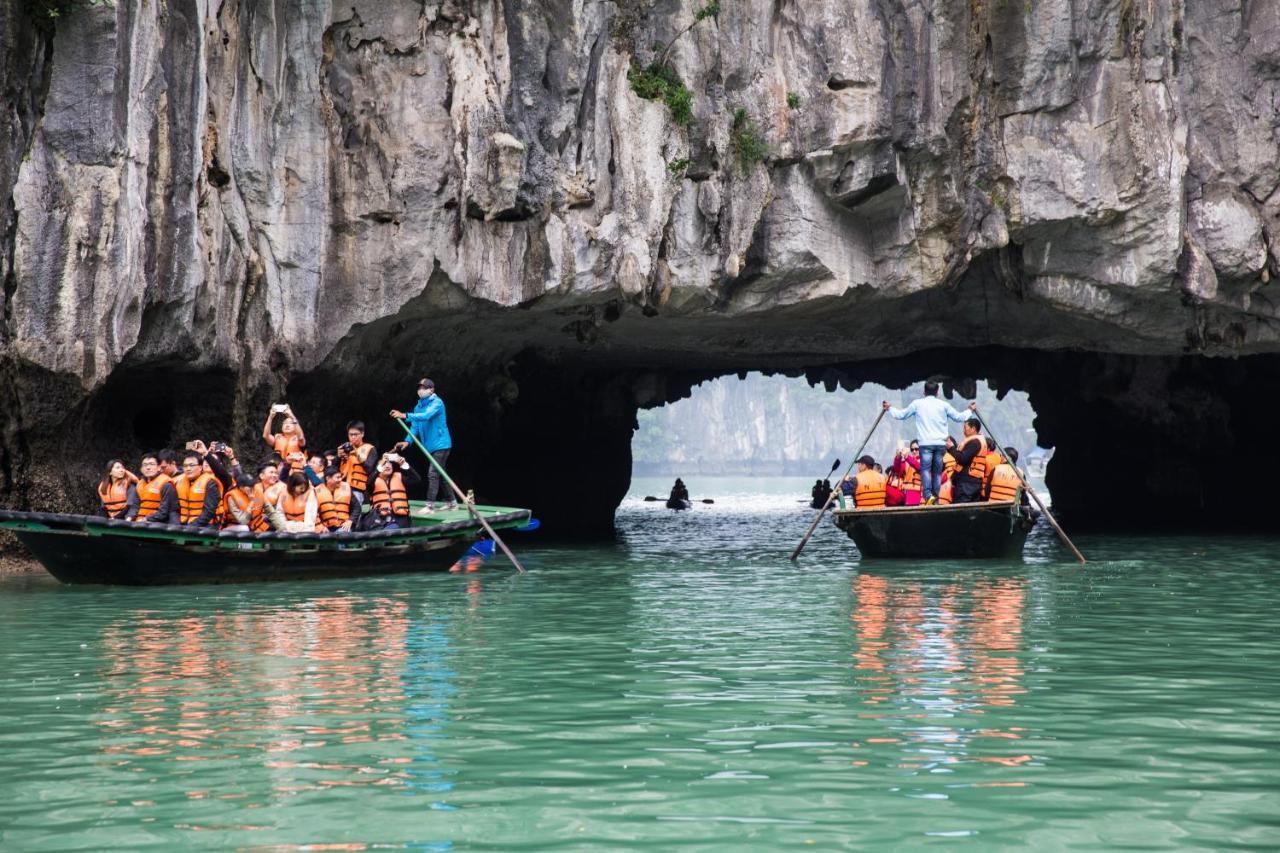 Syrena Cruises Hotel Ha Long Bagian luar foto