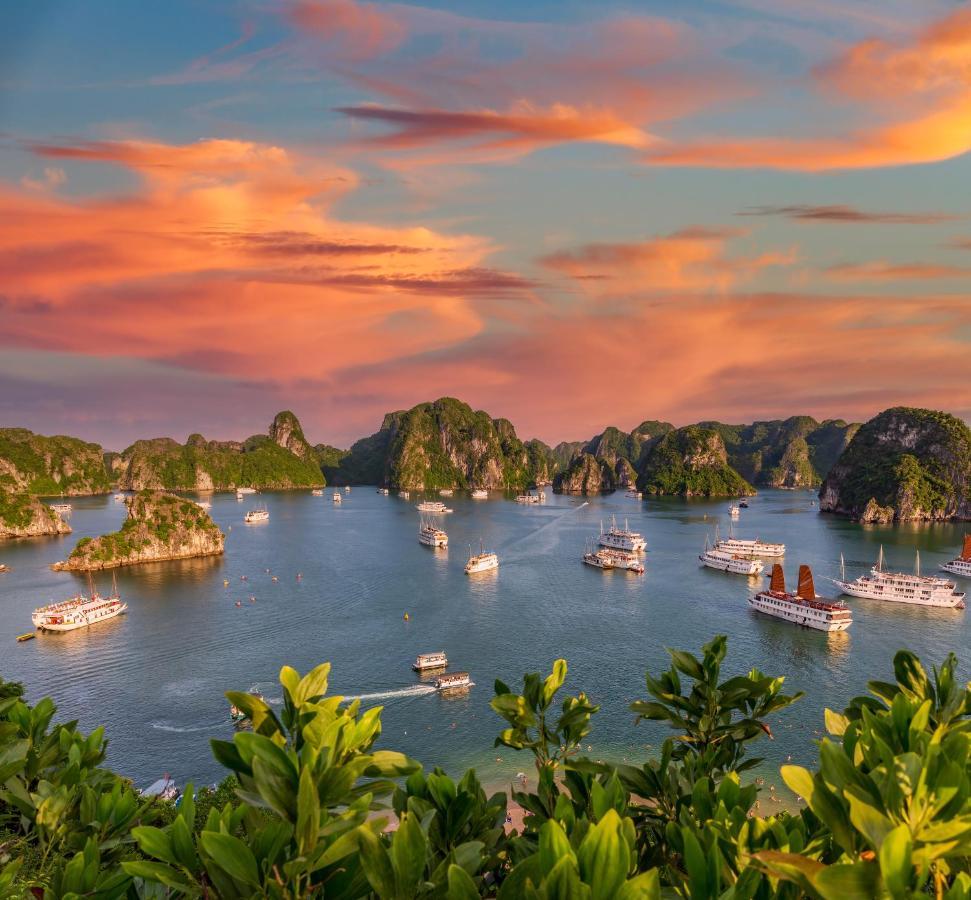Syrena Cruises Hotel Ha Long Bagian luar foto