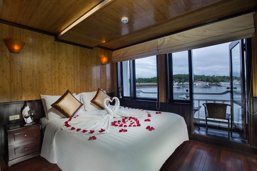 Syrena Cruises Hotel Ha Long Bagian luar foto