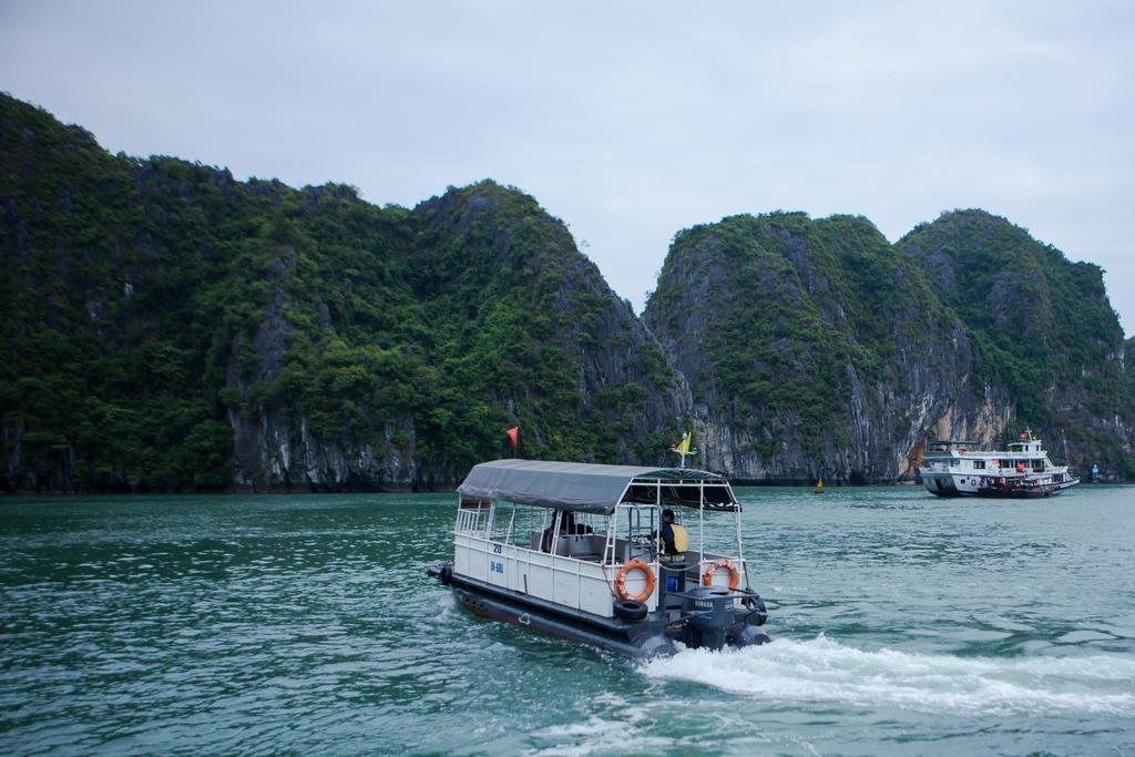 Syrena Cruises Hotel Ha Long Bagian luar foto